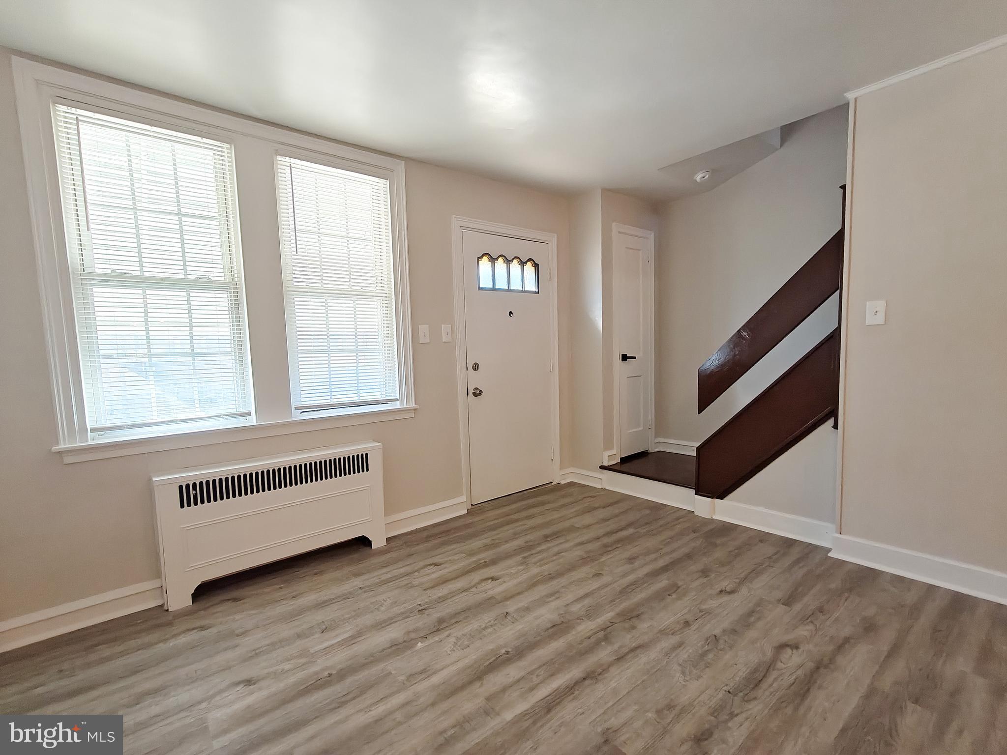 LAWNCREST - Residential