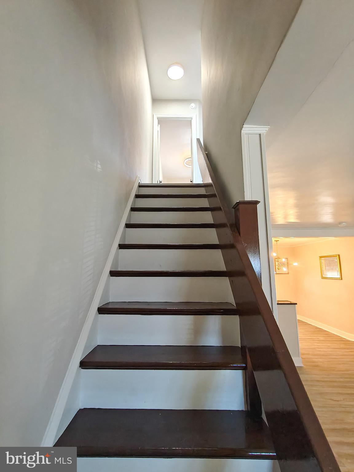 LAWNCREST - Residential