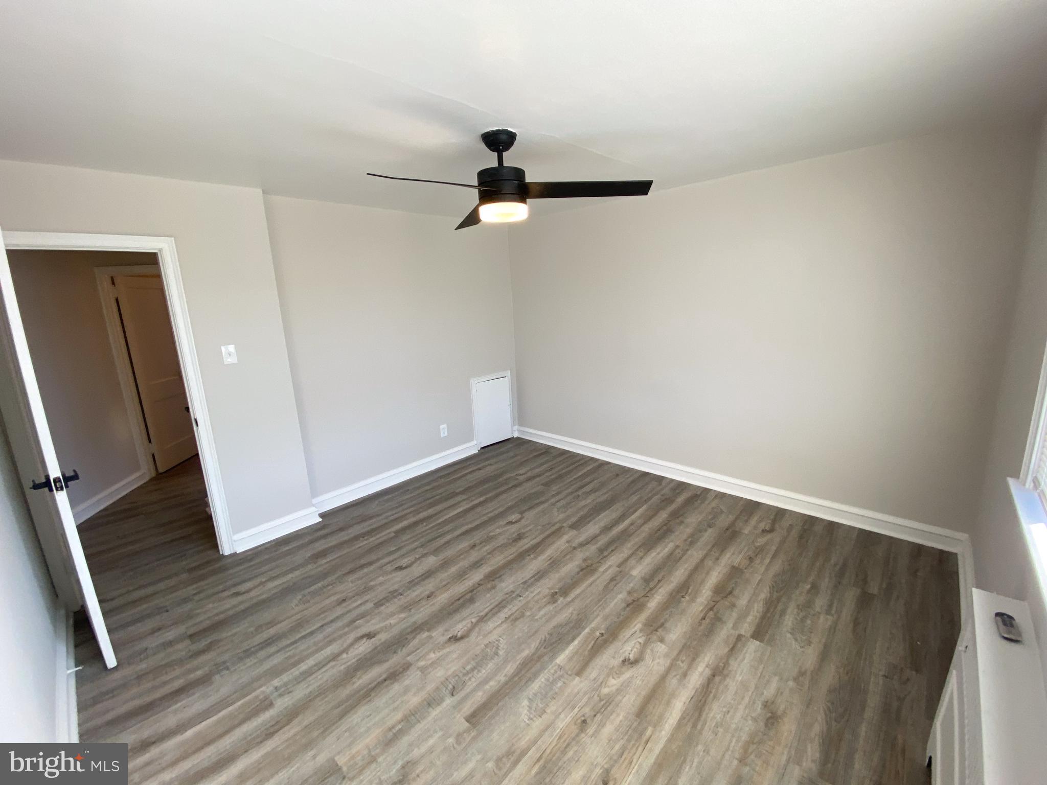 LAWNCREST - Residential