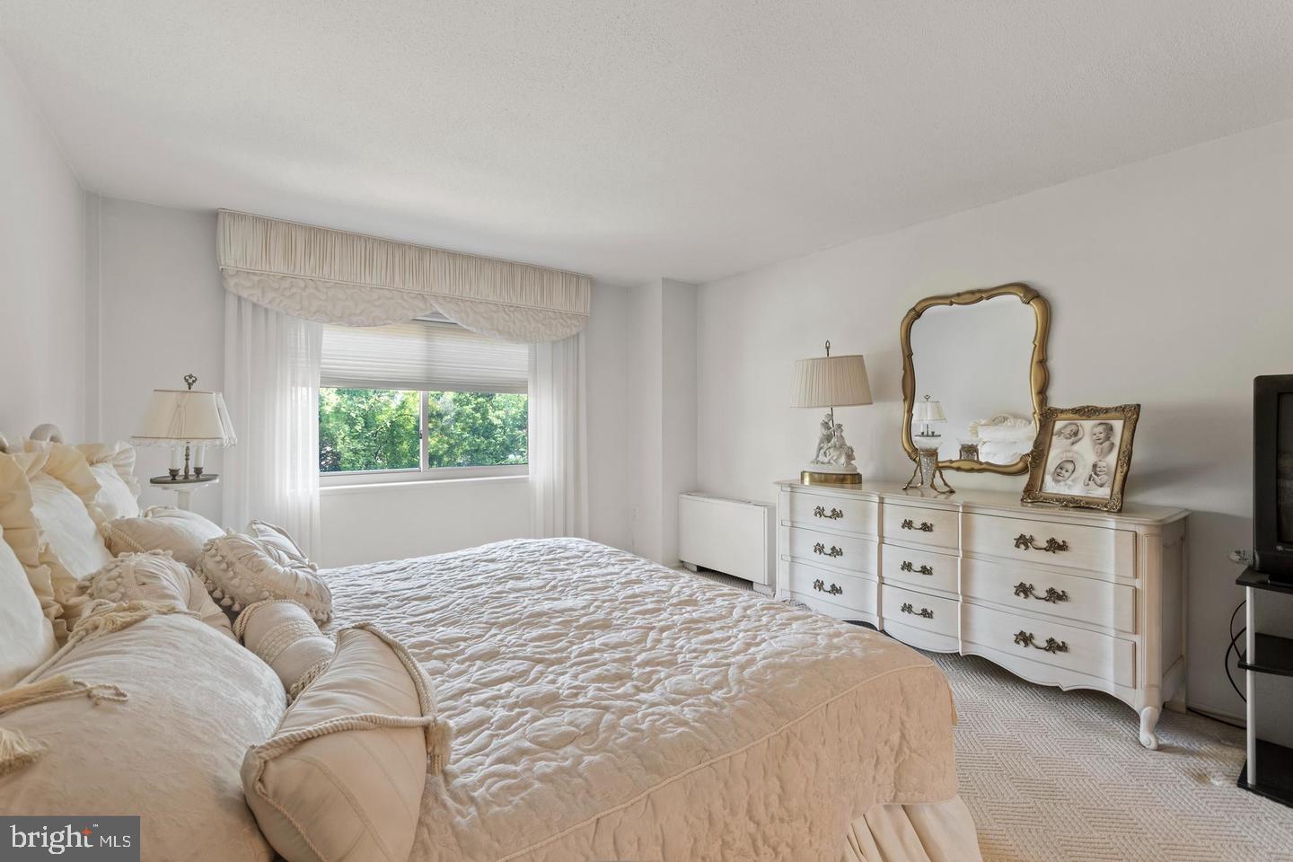 BEAVER HILL - Residential