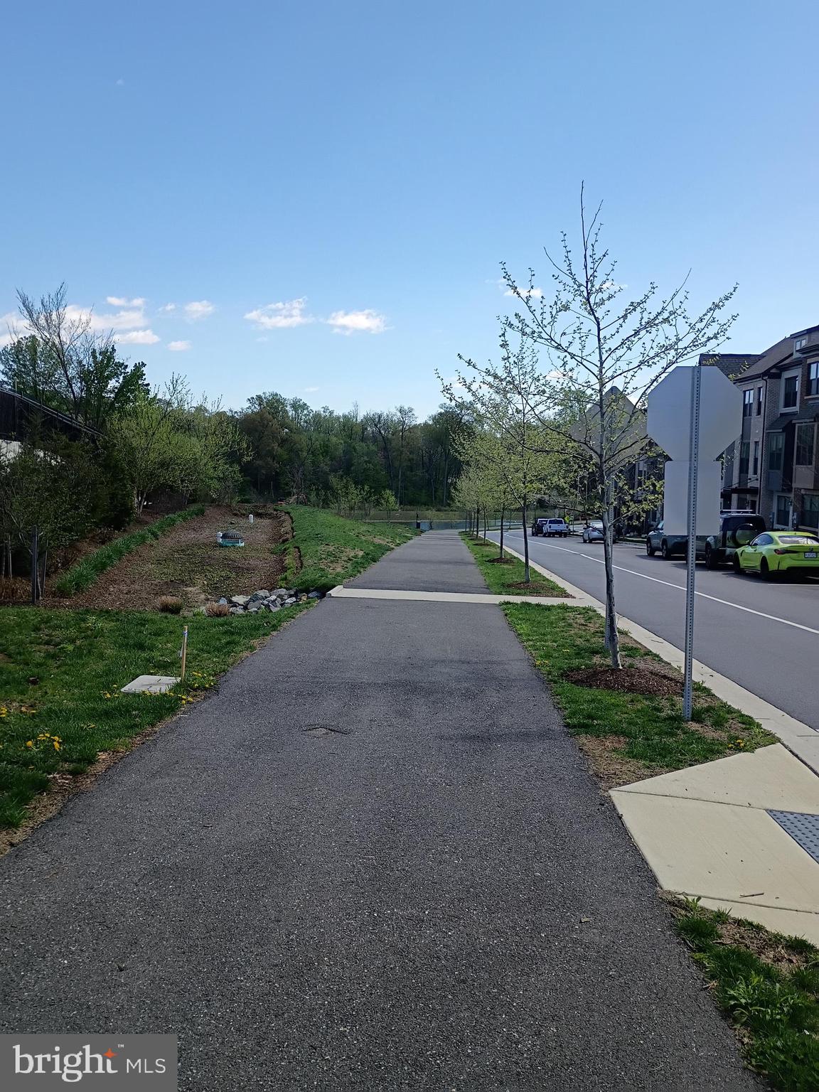 GATEWAY WEST - Residential