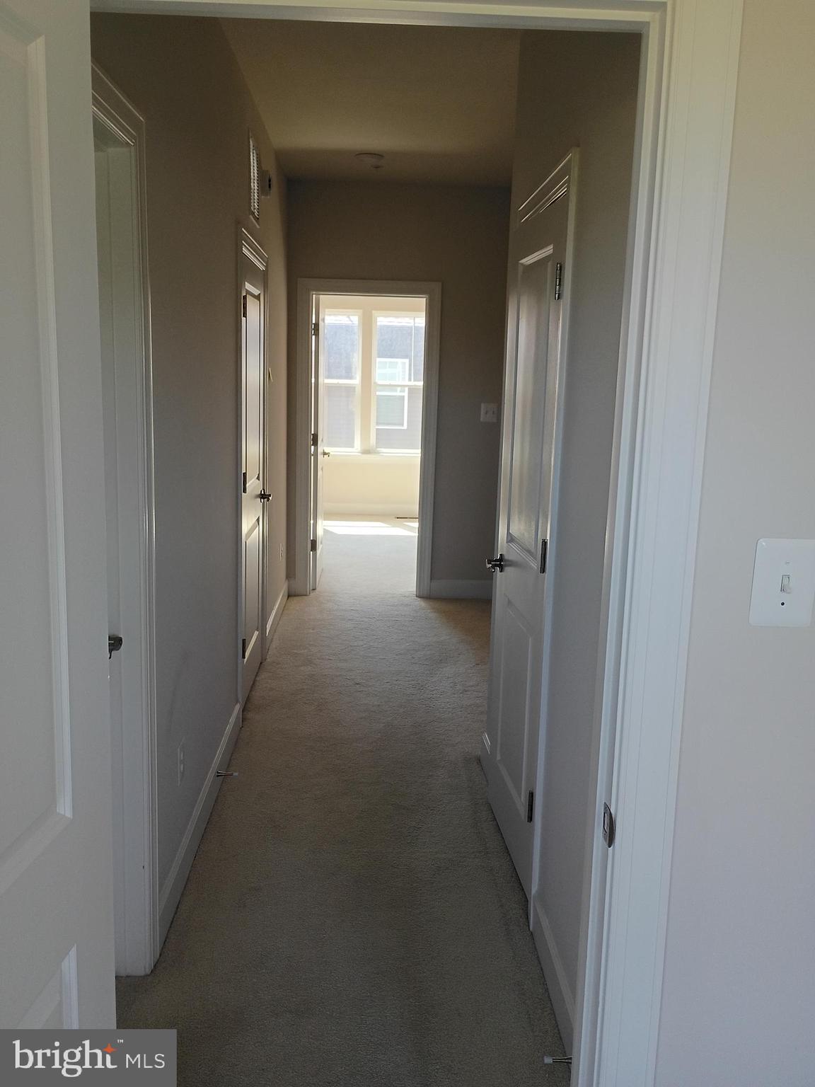 GATEWAY WEST - Residential
