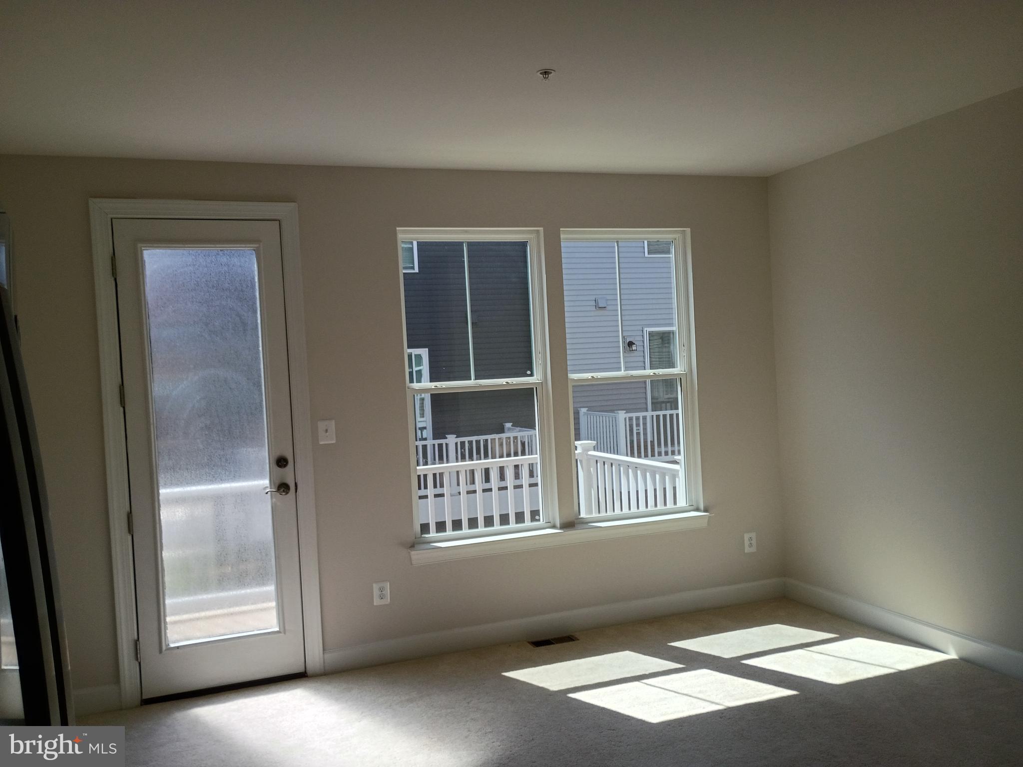 GATEWAY WEST - Residential