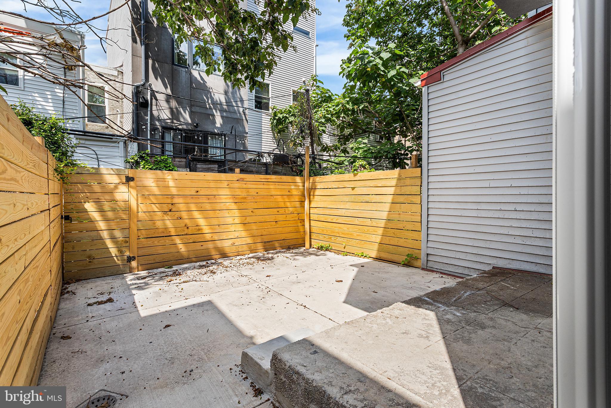 POINT BREEZE - Residential