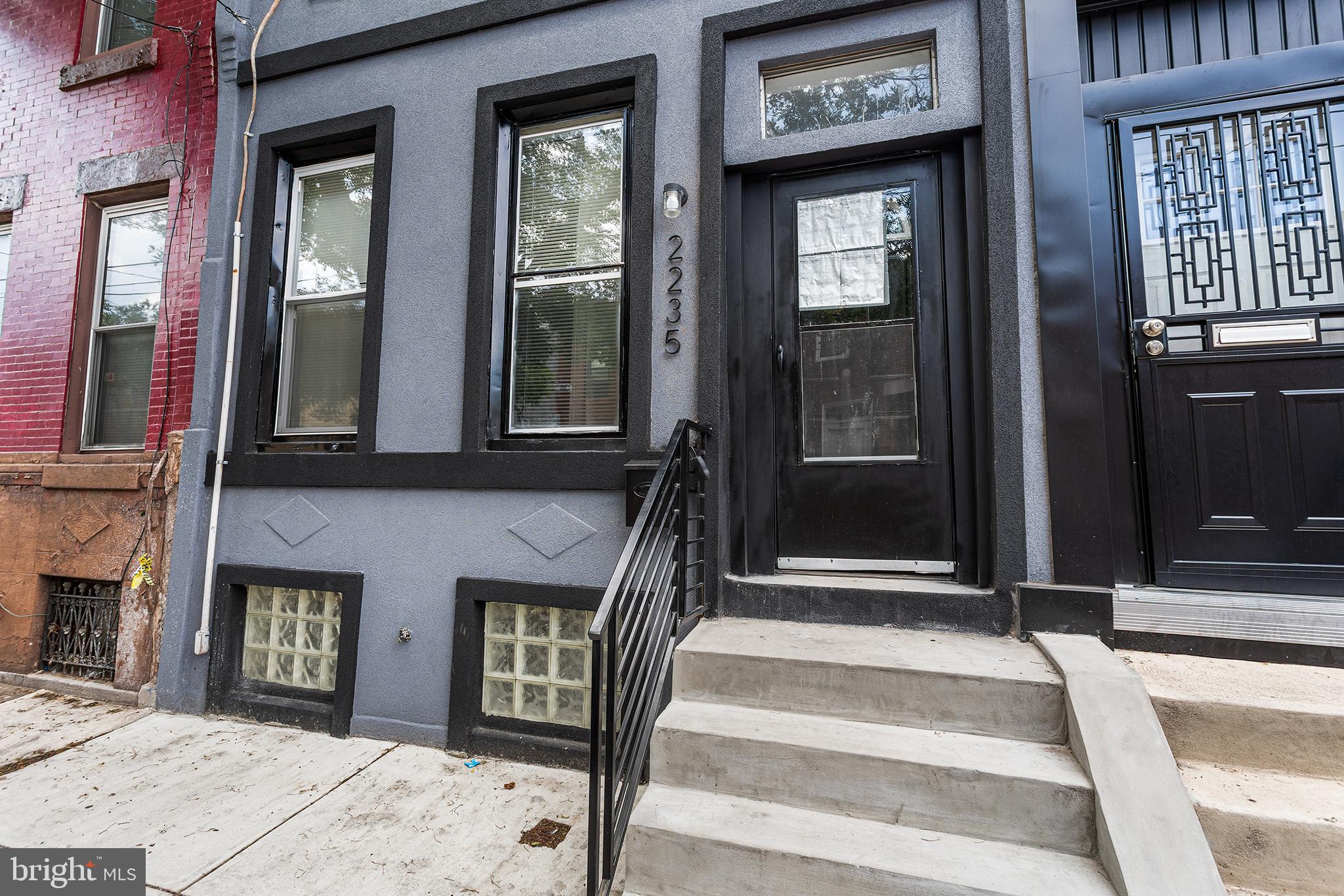 POINT BREEZE - Residential