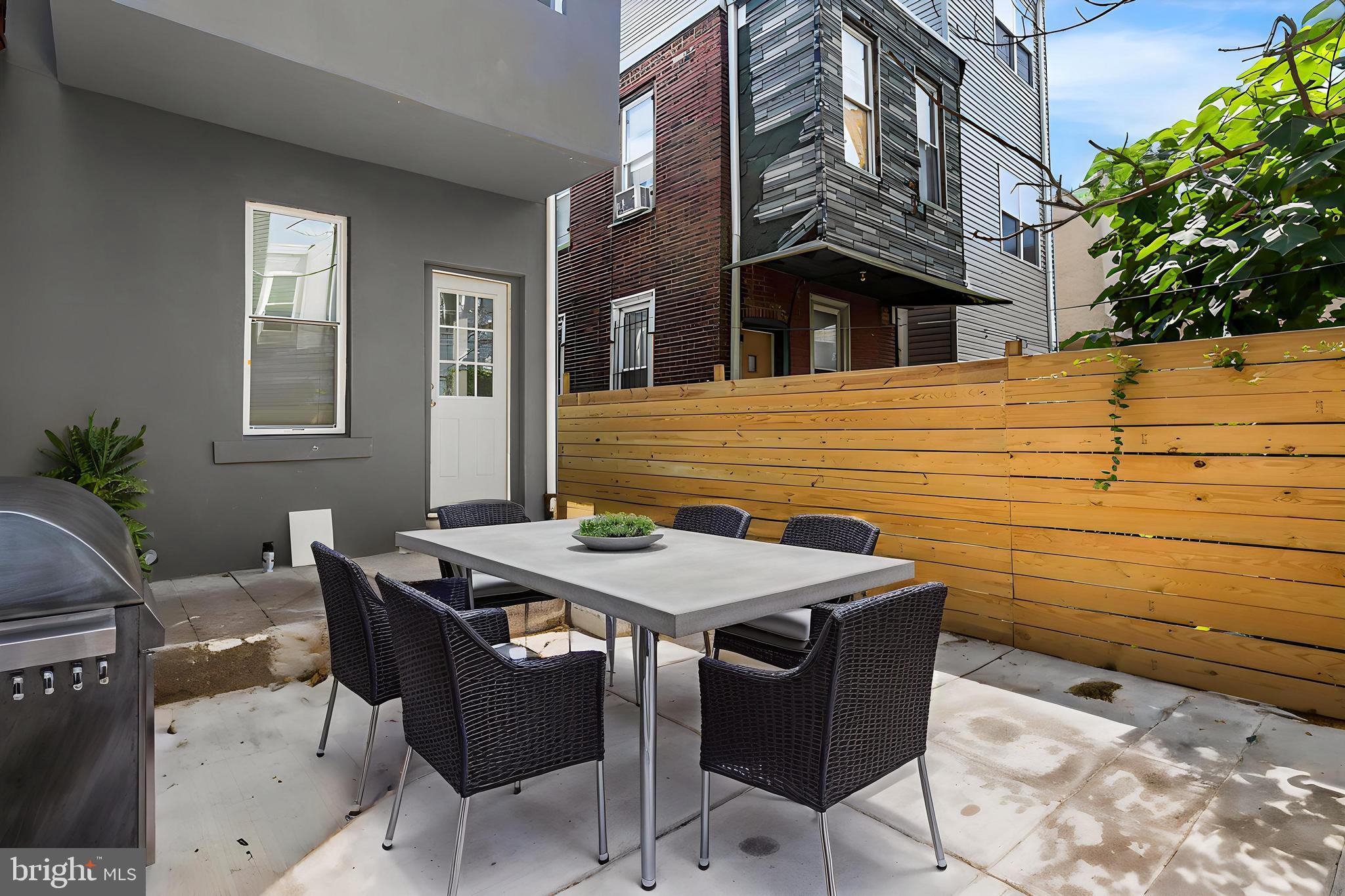 POINT BREEZE - Residential