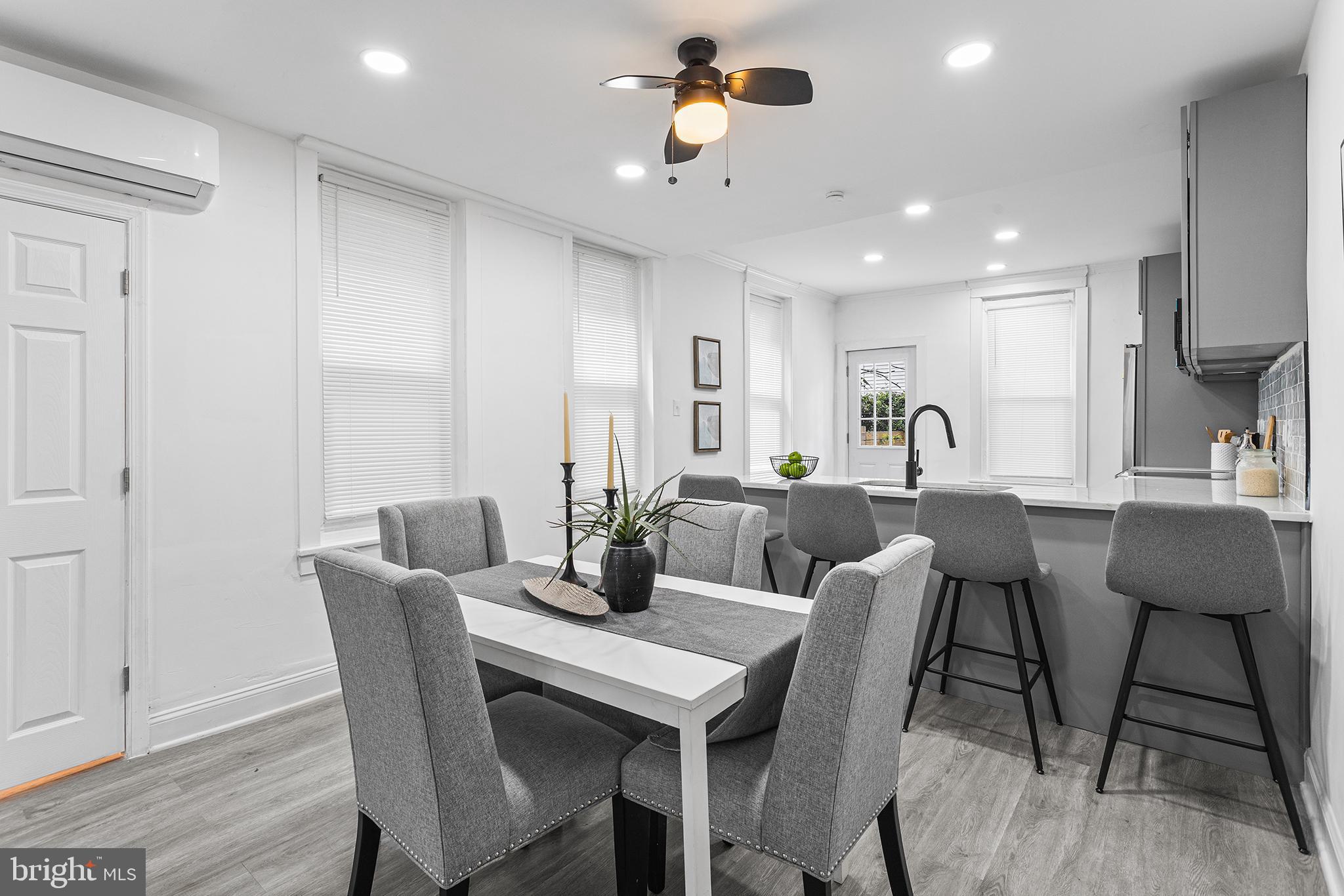 POINT BREEZE - Residential