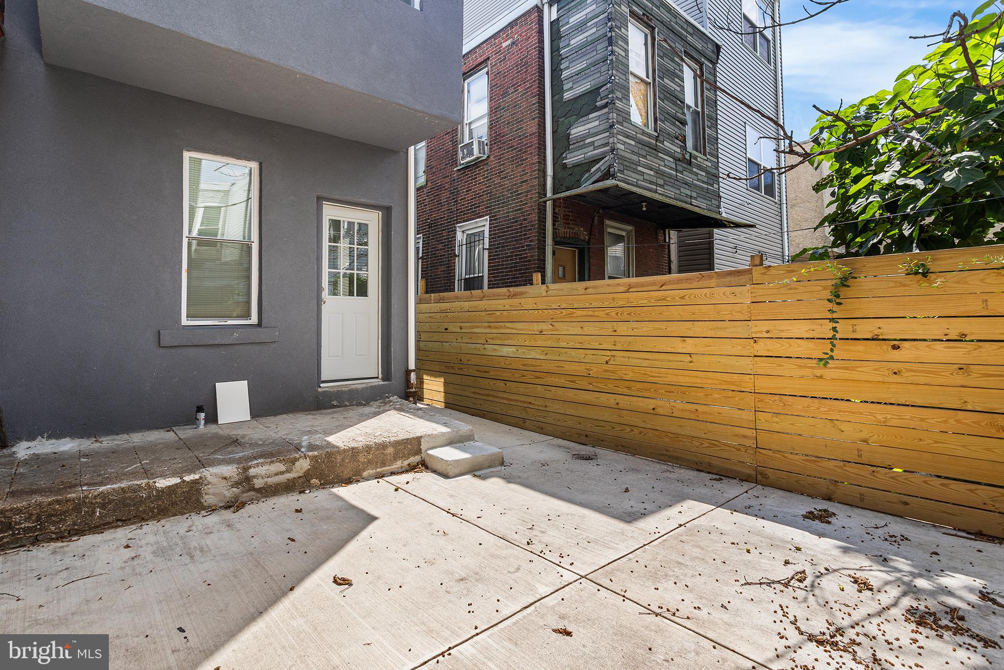 POINT BREEZE - Residential
