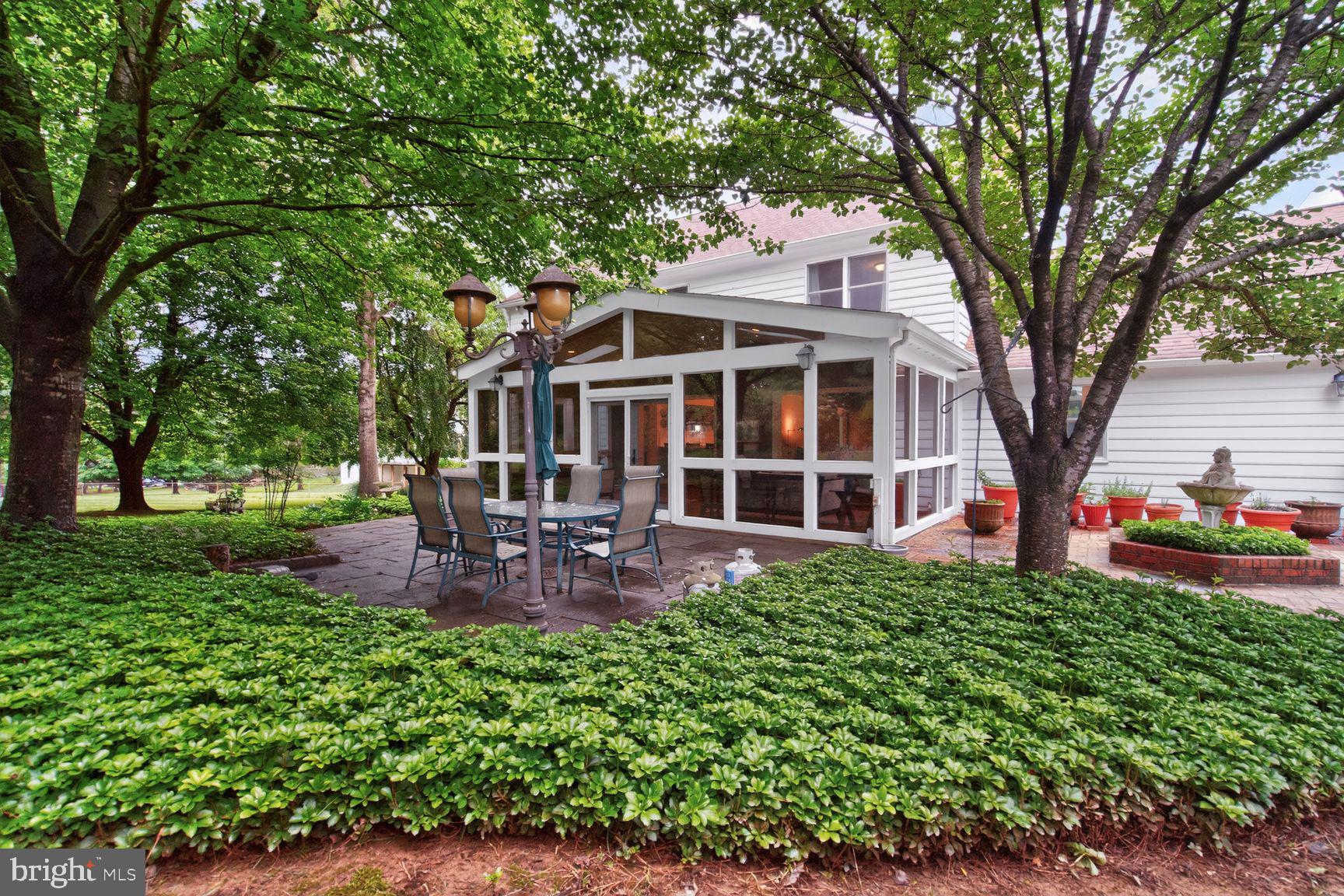 LAKEWOOD ESTATES - Residential