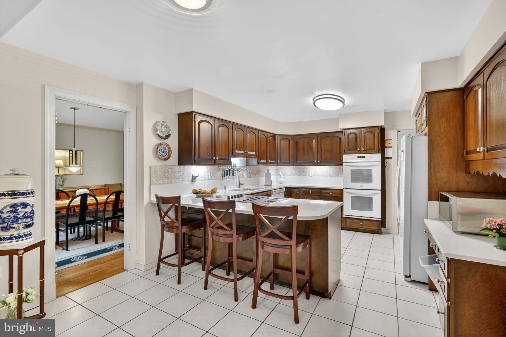 LAKEWOOD ESTATES - Residential