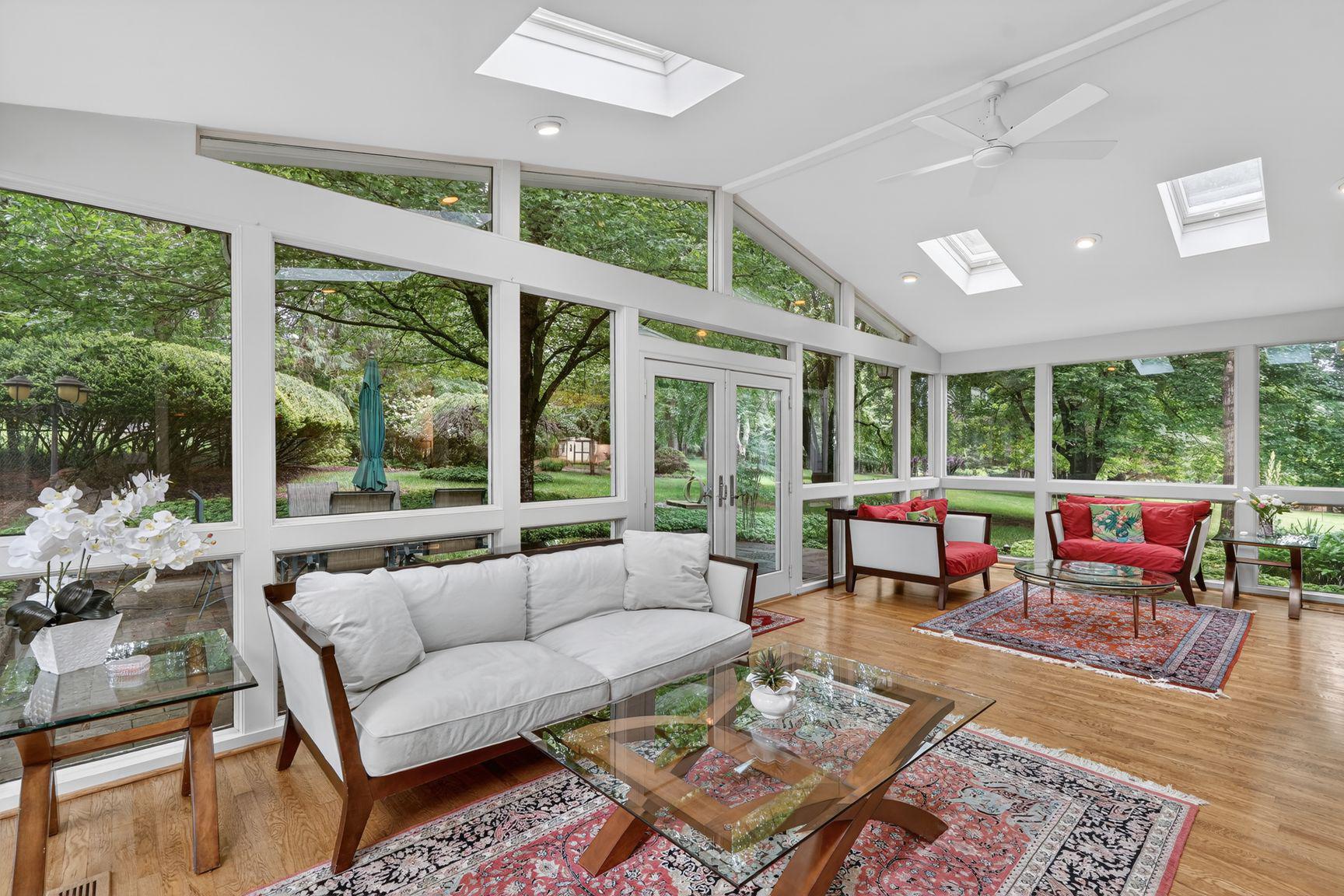 LAKEWOOD ESTATES - Residential