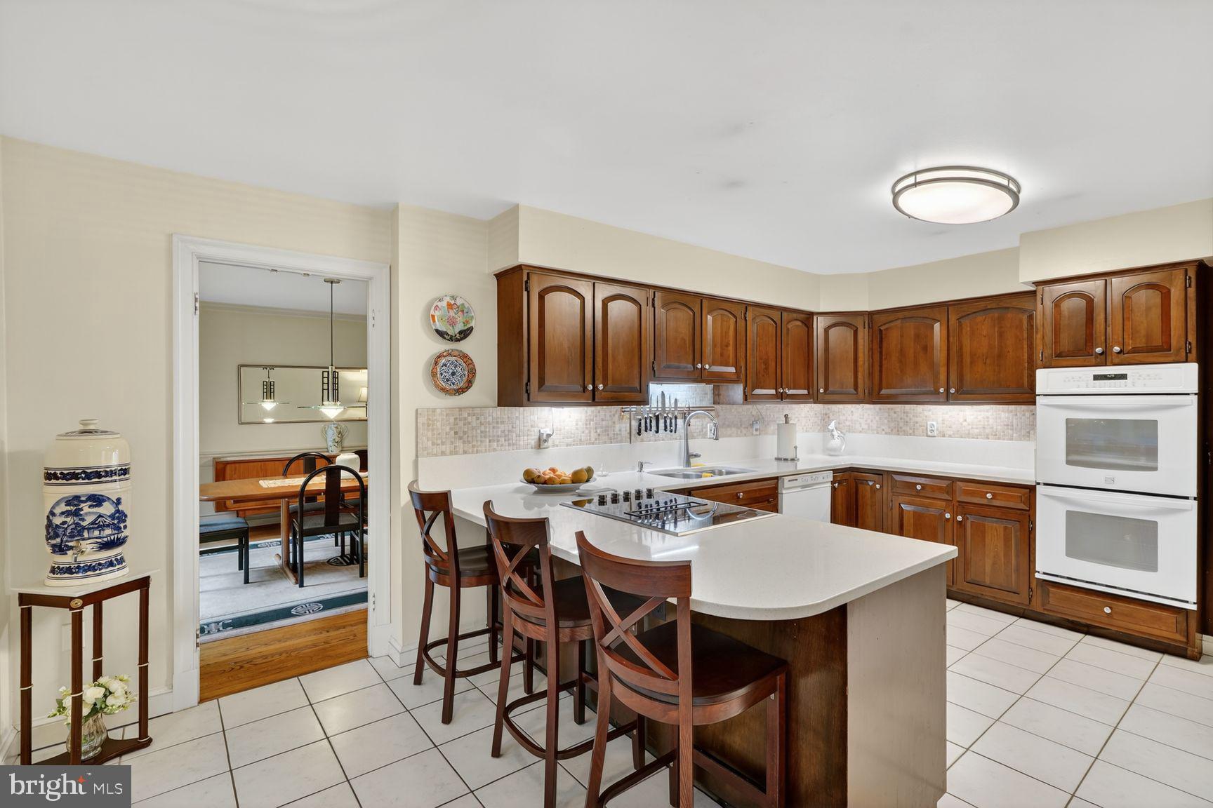 LAKEWOOD ESTATES - Residential