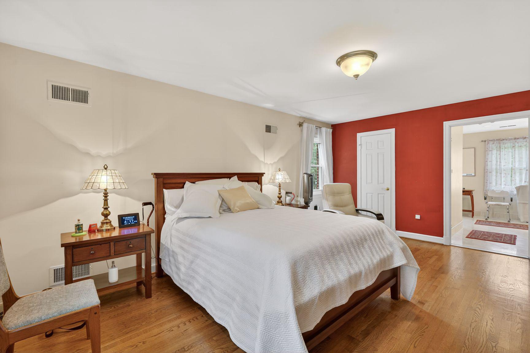 LAKEWOOD ESTATES - Residential
