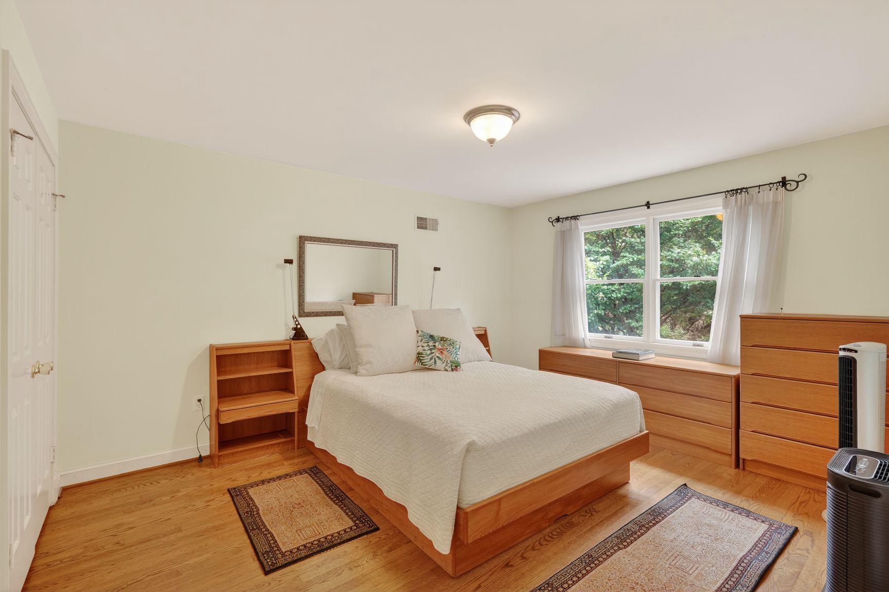 LAKEWOOD ESTATES - Residential
