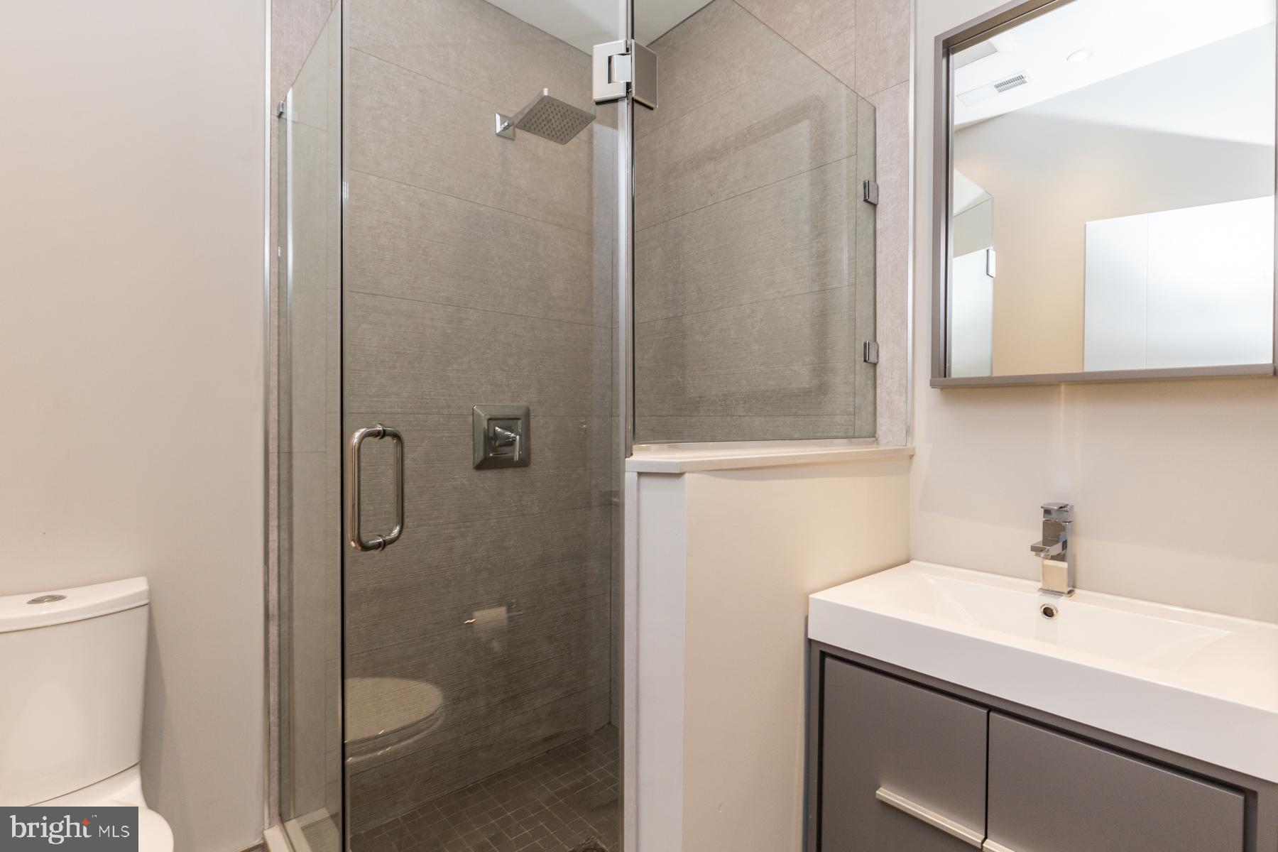 CENTER CITY - Residential Lease