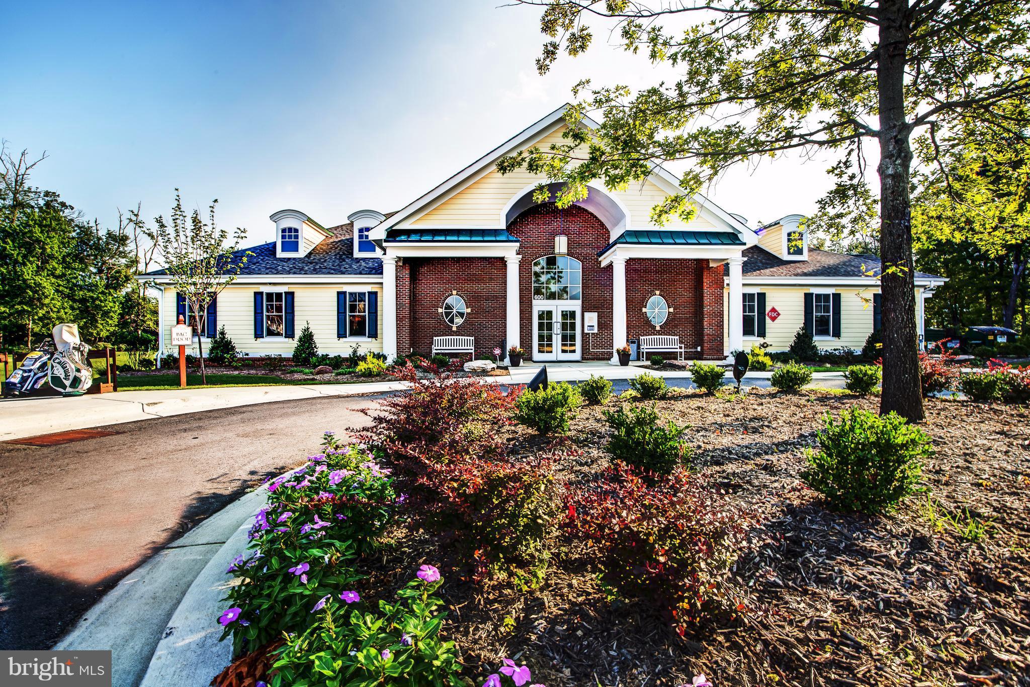 OAK CREEK CLUB GOLF COURSE - Residential