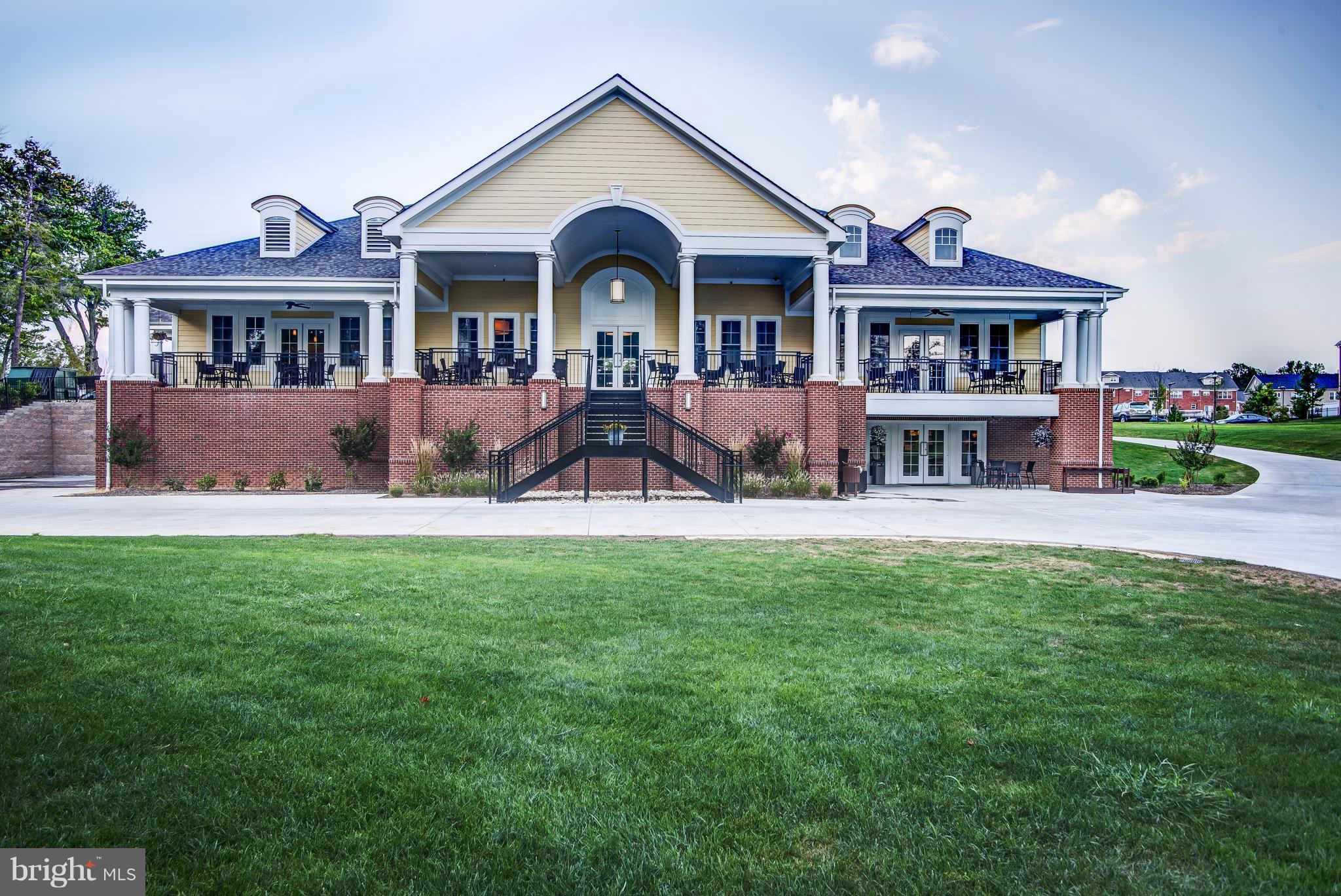 OAK CREEK CLUB GOLF COURSE - Residential