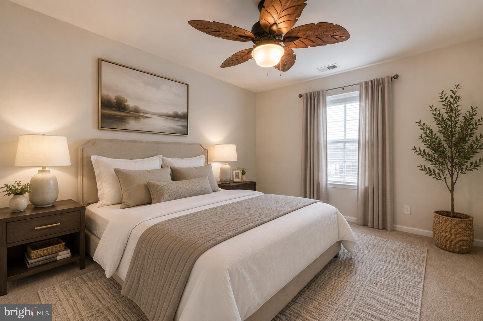 MONTGOMERY SQ - Residential