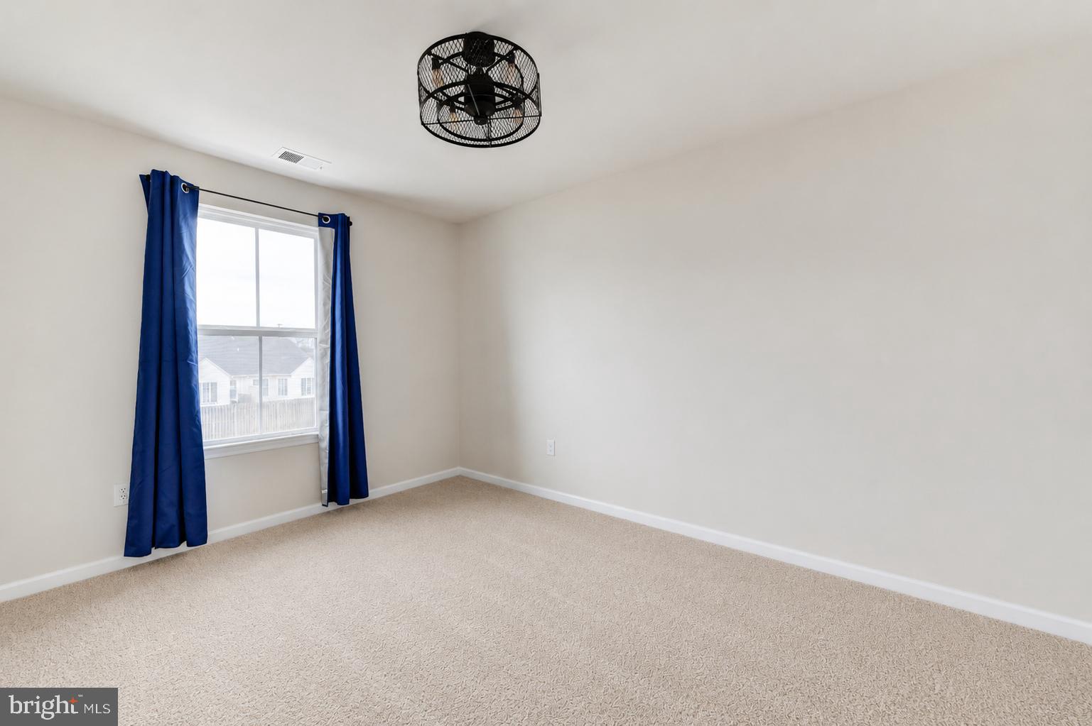 MONTGOMERY SQ - Residential