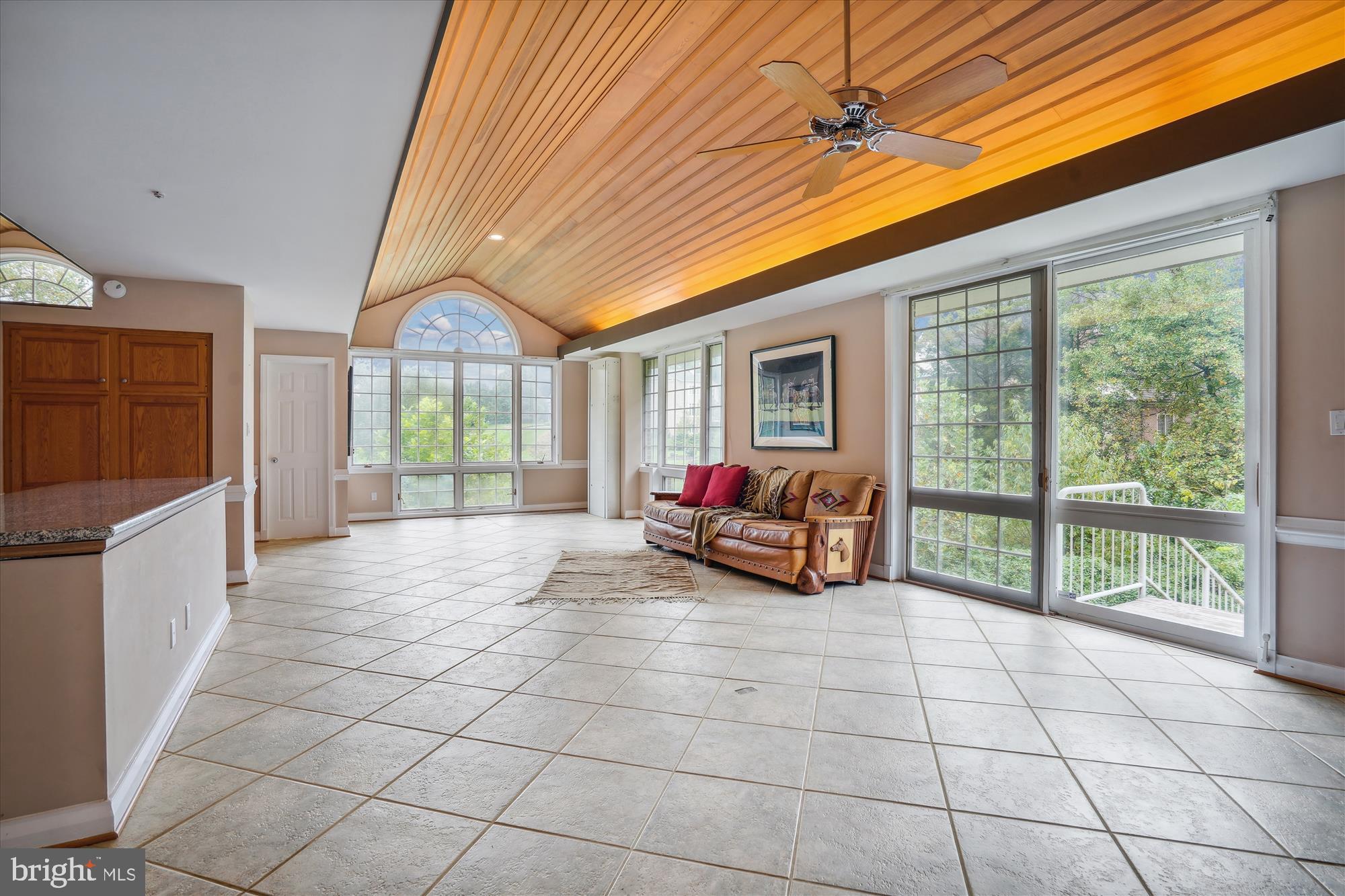 DEERFIELD POND - Residential