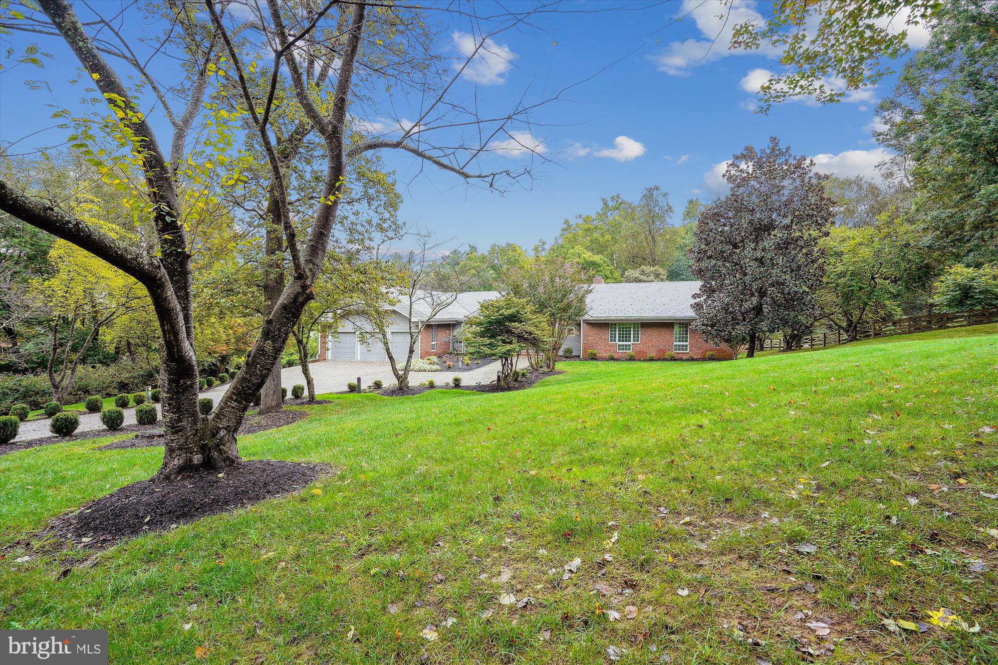 DEERFIELD POND - Residential