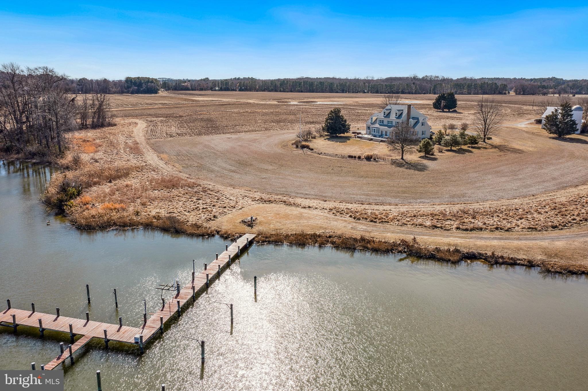PINEY NECK - Farm