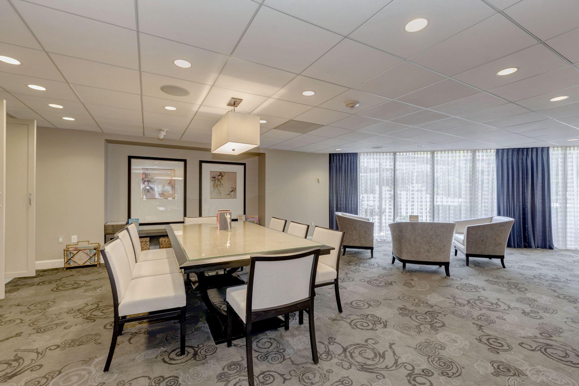 THE ELIZABETH - Residential