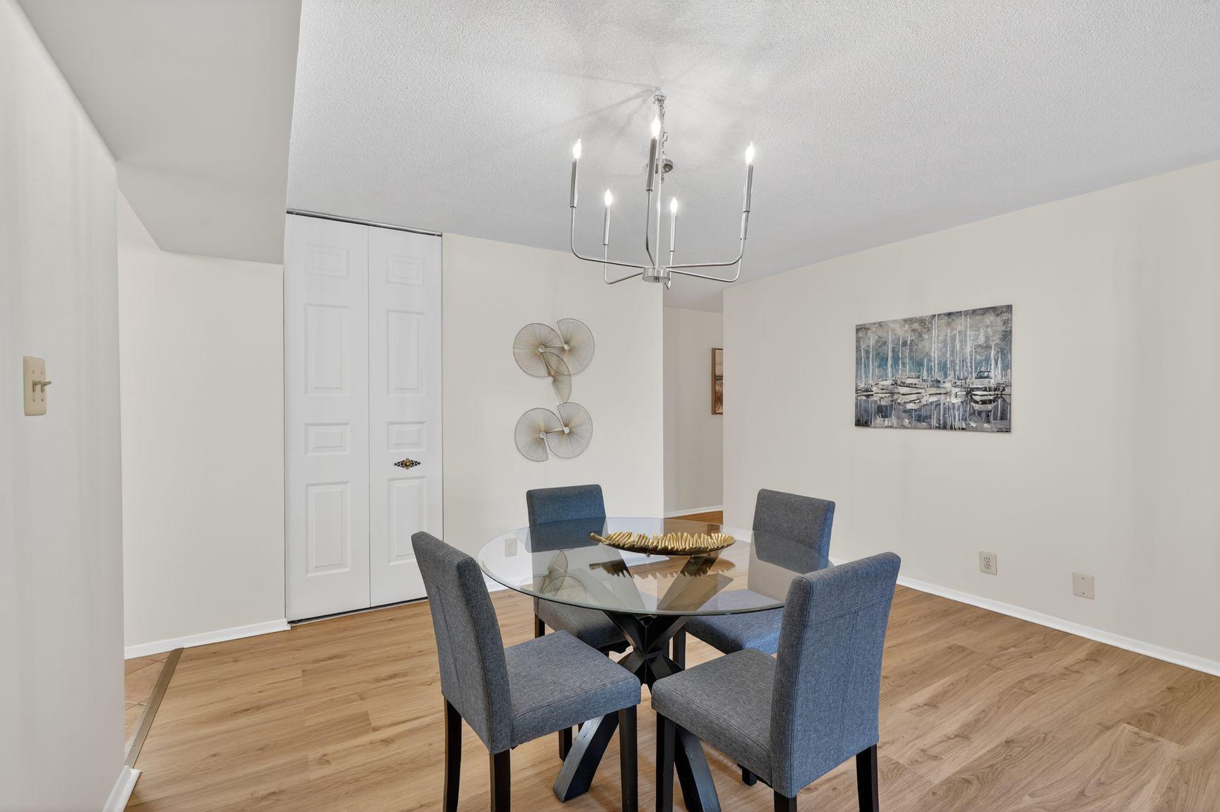 THE ELIZABETH - Residential