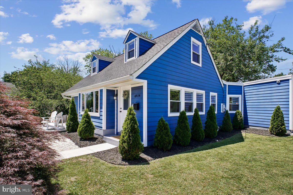 BUCKNELL MANOR - Residential