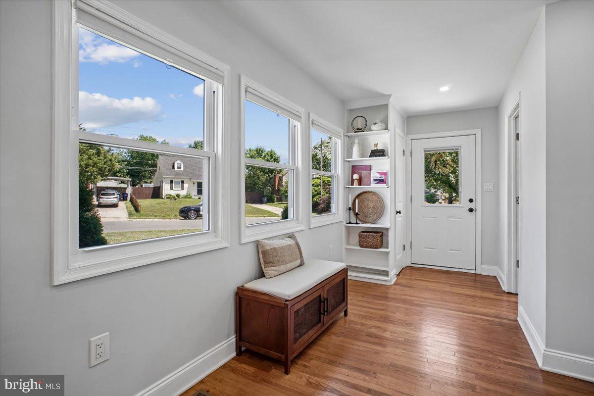 BUCKNELL MANOR - Residential