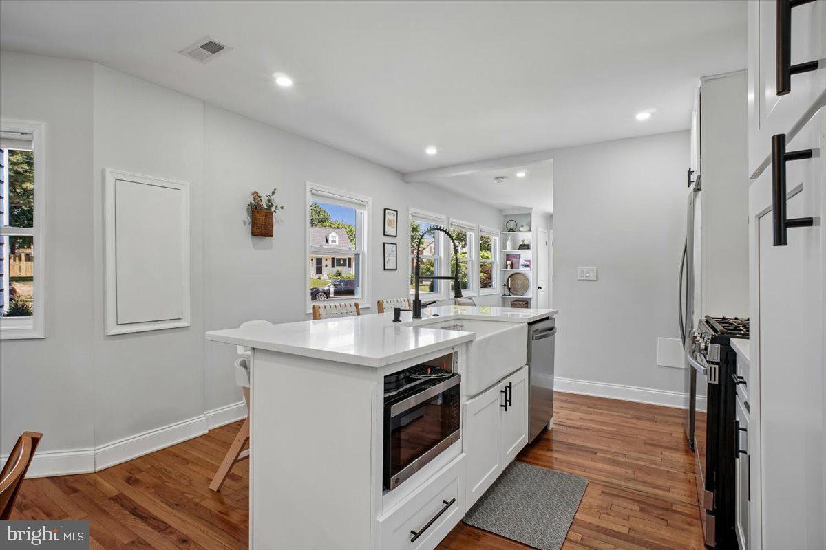 BUCKNELL MANOR - Residential