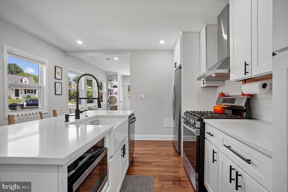 BUCKNELL MANOR - Residential