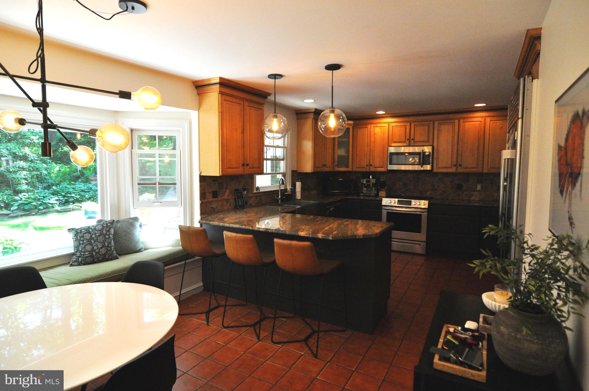QUAIL HILL - Residential
