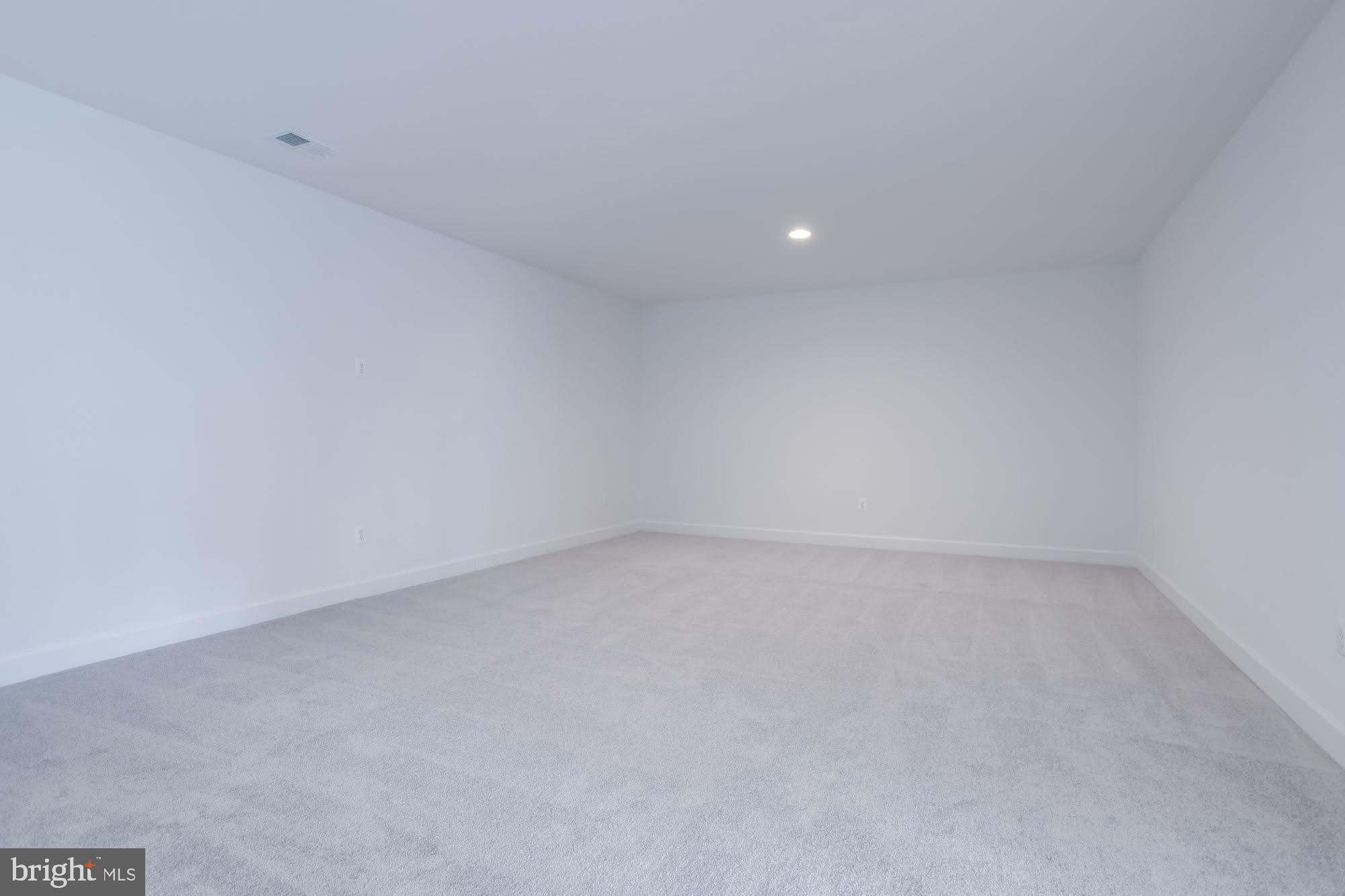 FAIRFAX ACRES - Residential
