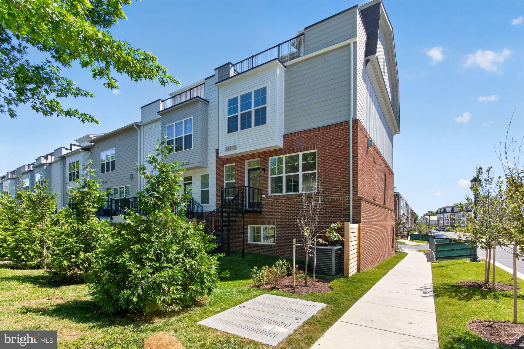 FARMSTEAD DISTRICT - Residential
