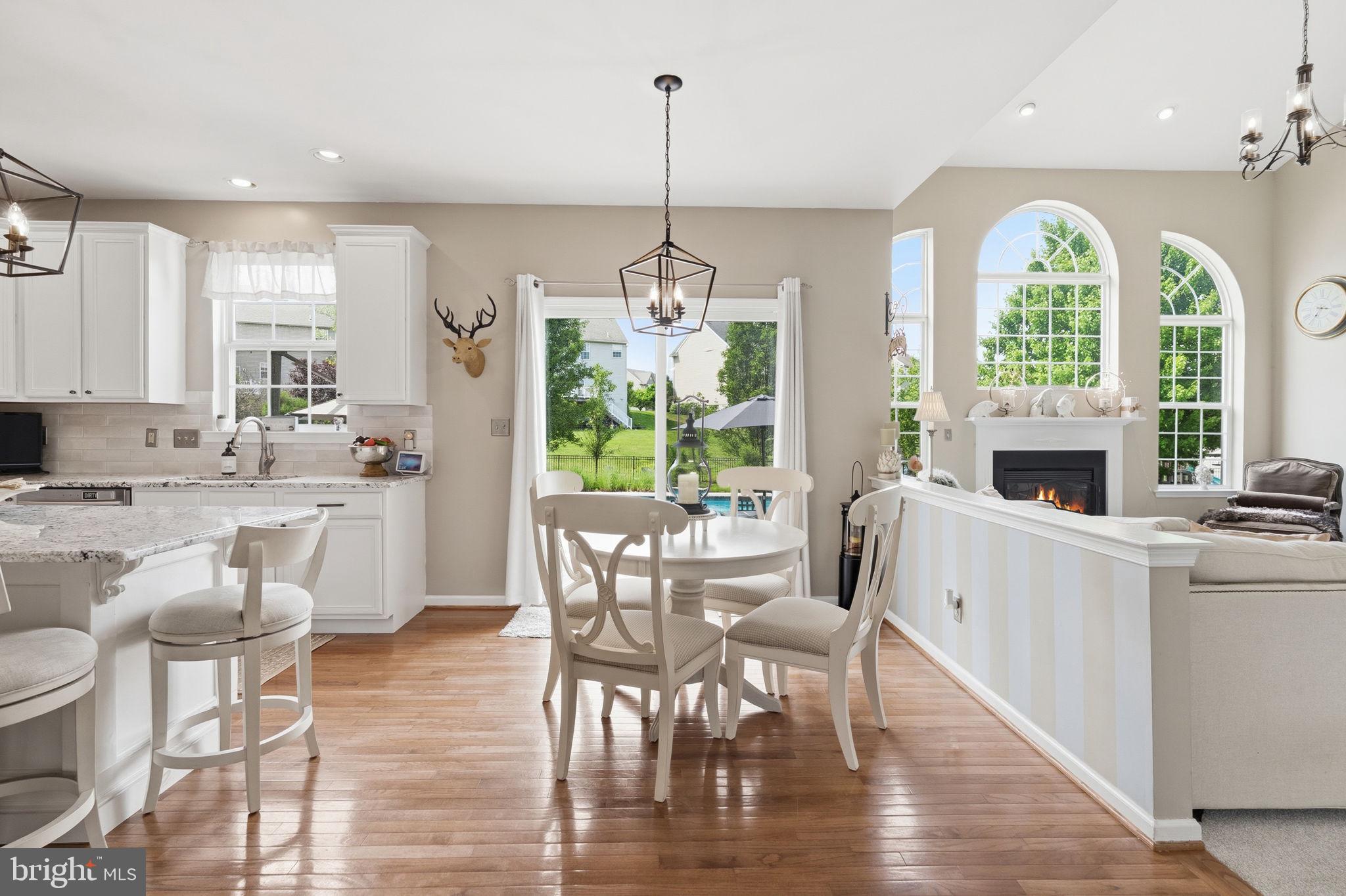 BELLA VISTA - Residential