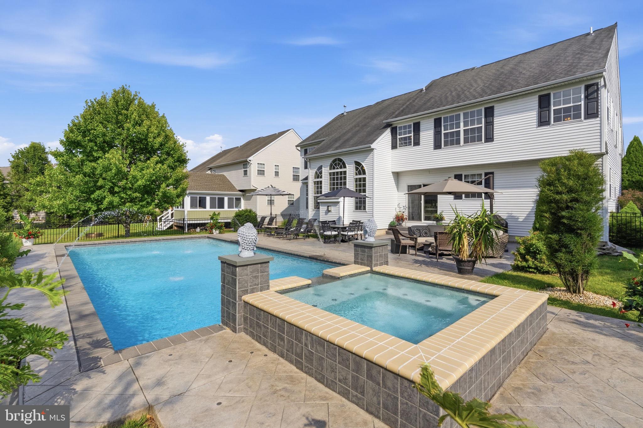 BELLA VISTA - Residential