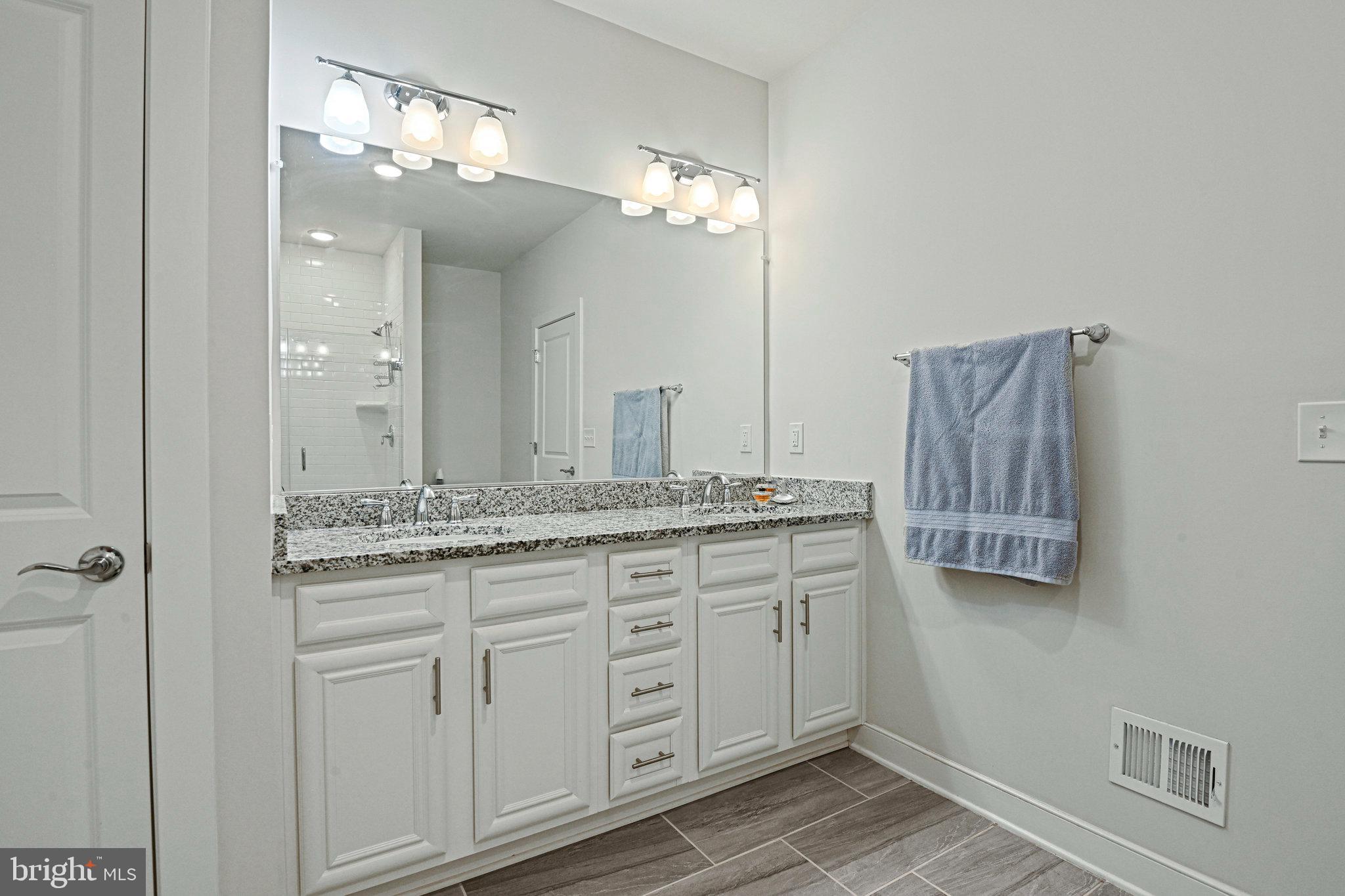 METROPARK AT ARROWBROOK - Residential