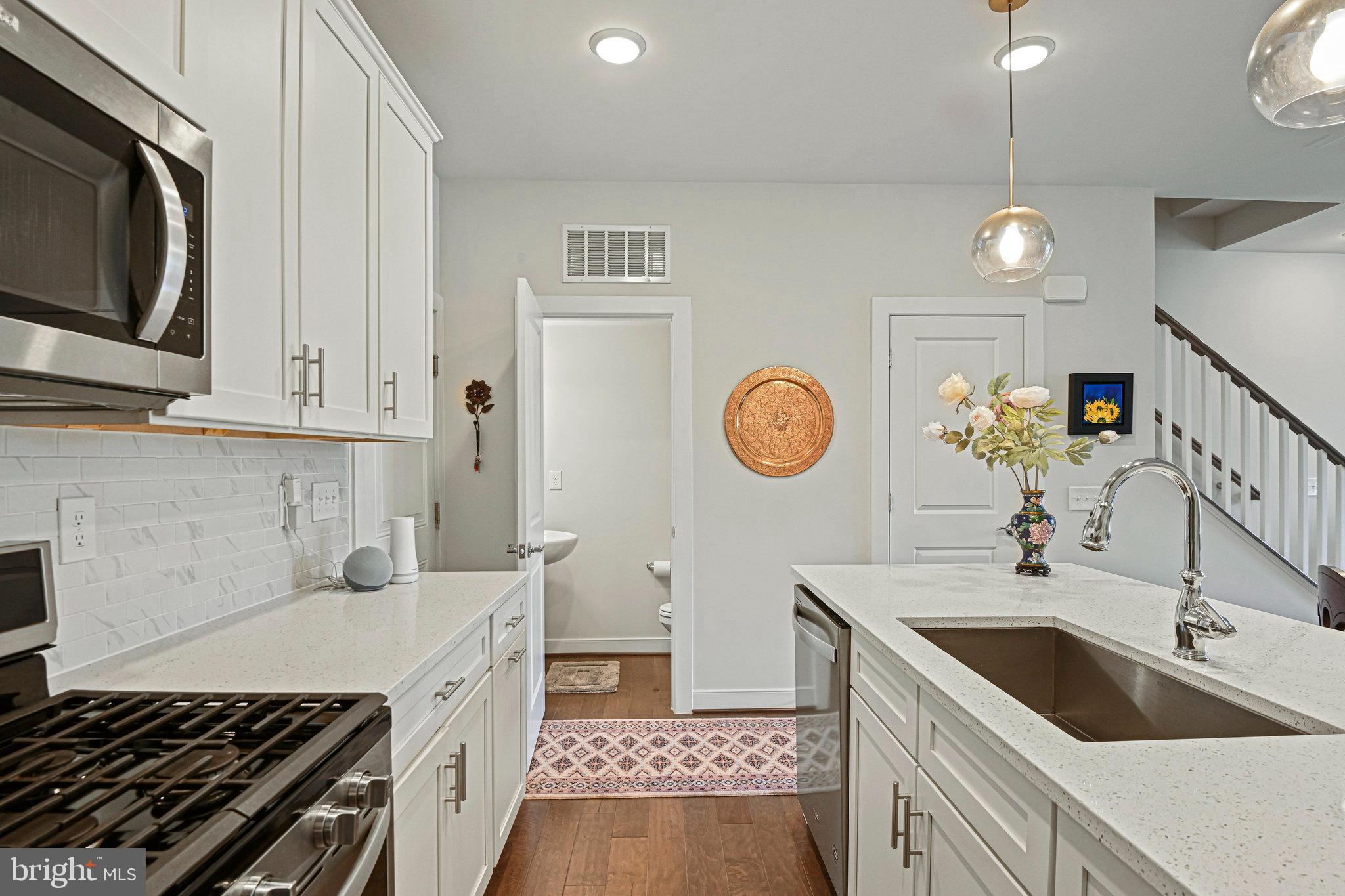 METROPARK AT ARROWBROOK - Residential