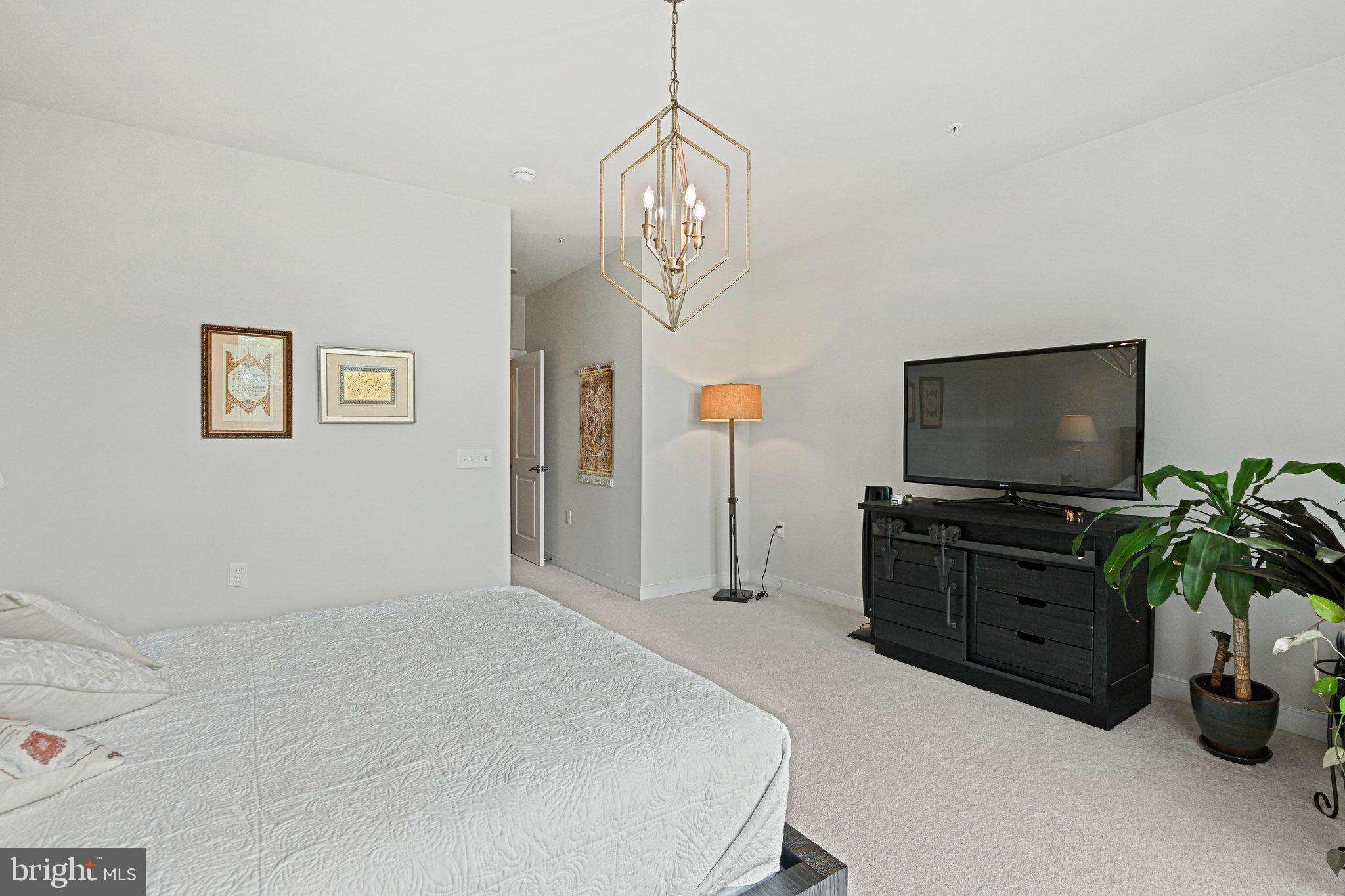 METROPARK AT ARROWBROOK - Residential