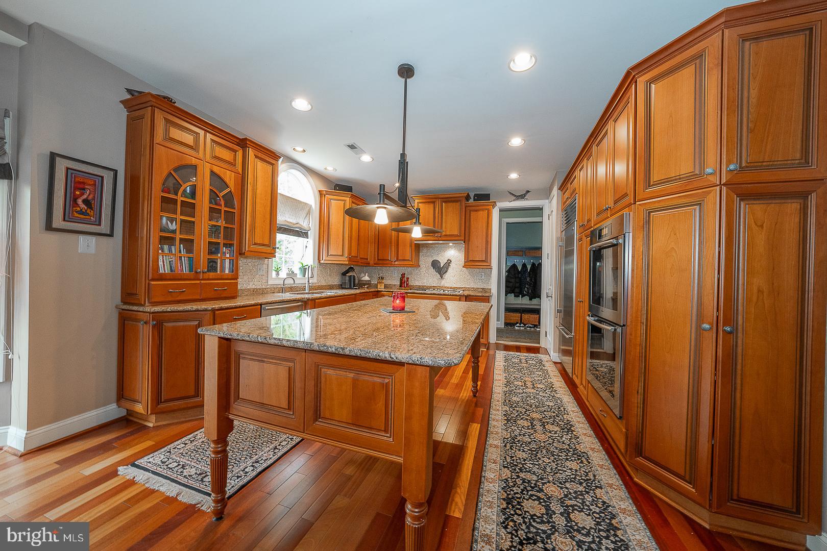 EST AT MILL CREEK - Residential