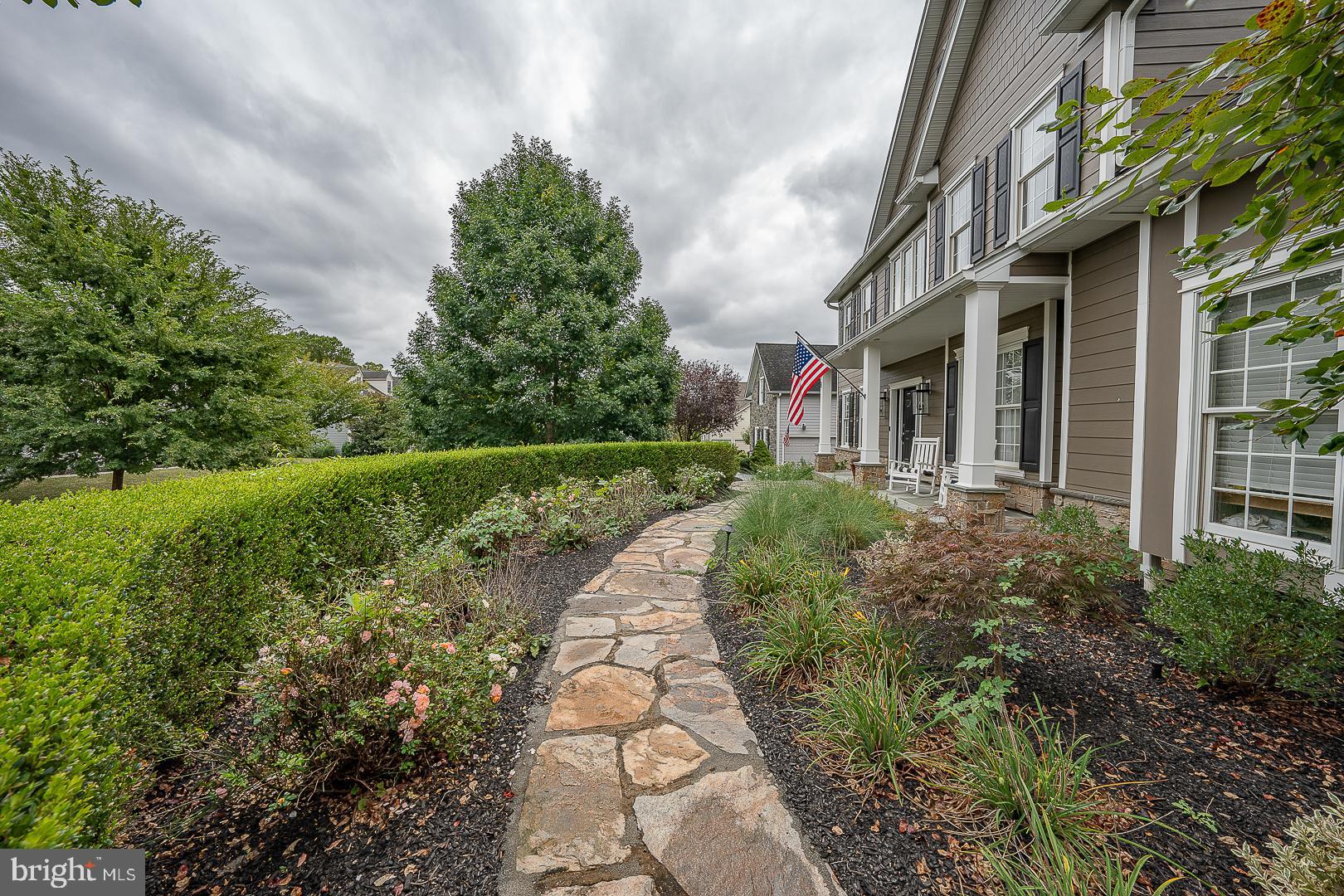 EST AT MILL CREEK - Residential