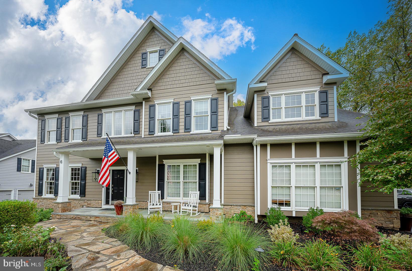 EST AT MILL CREEK - Residential