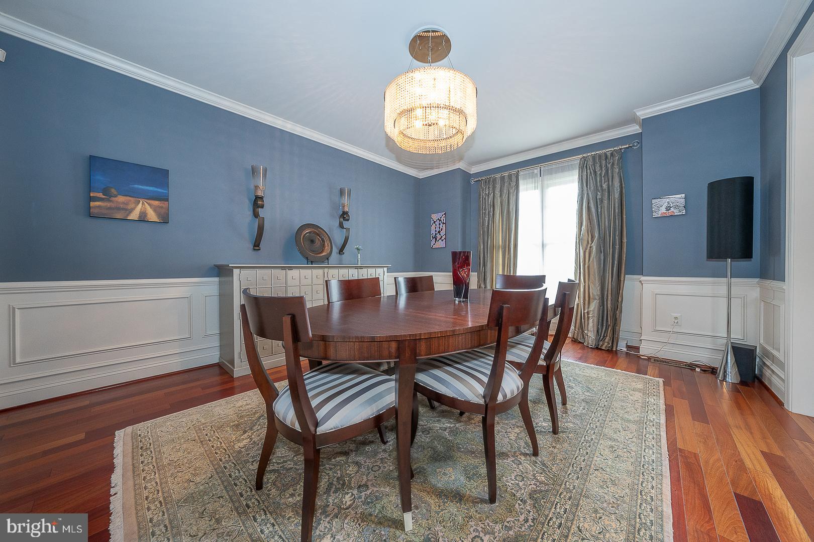 EST AT MILL CREEK - Residential