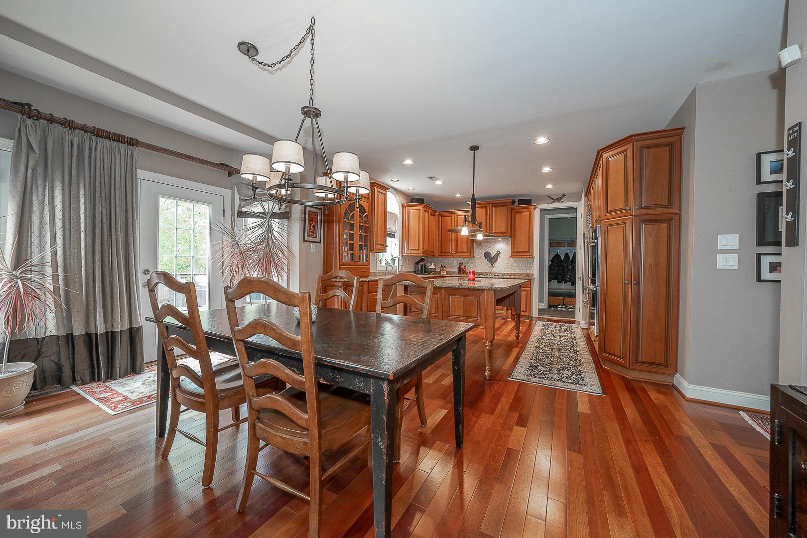 EST AT MILL CREEK - Residential