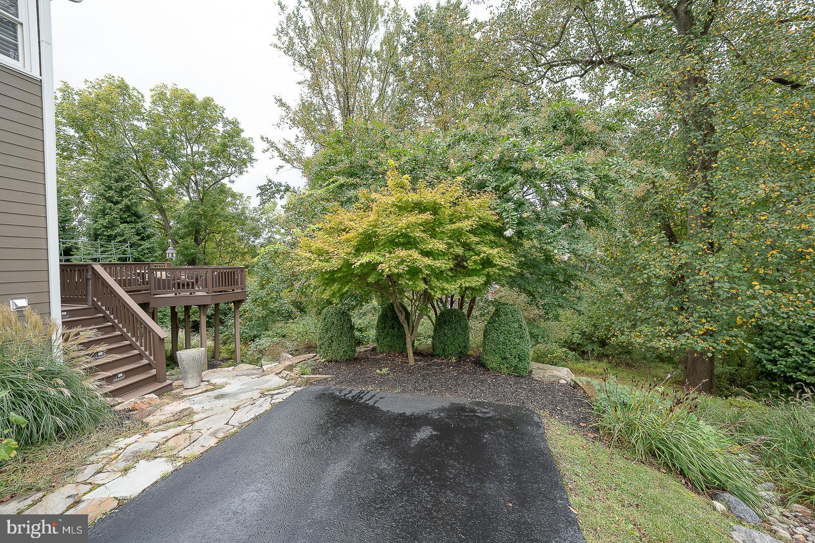EST AT MILL CREEK - Residential