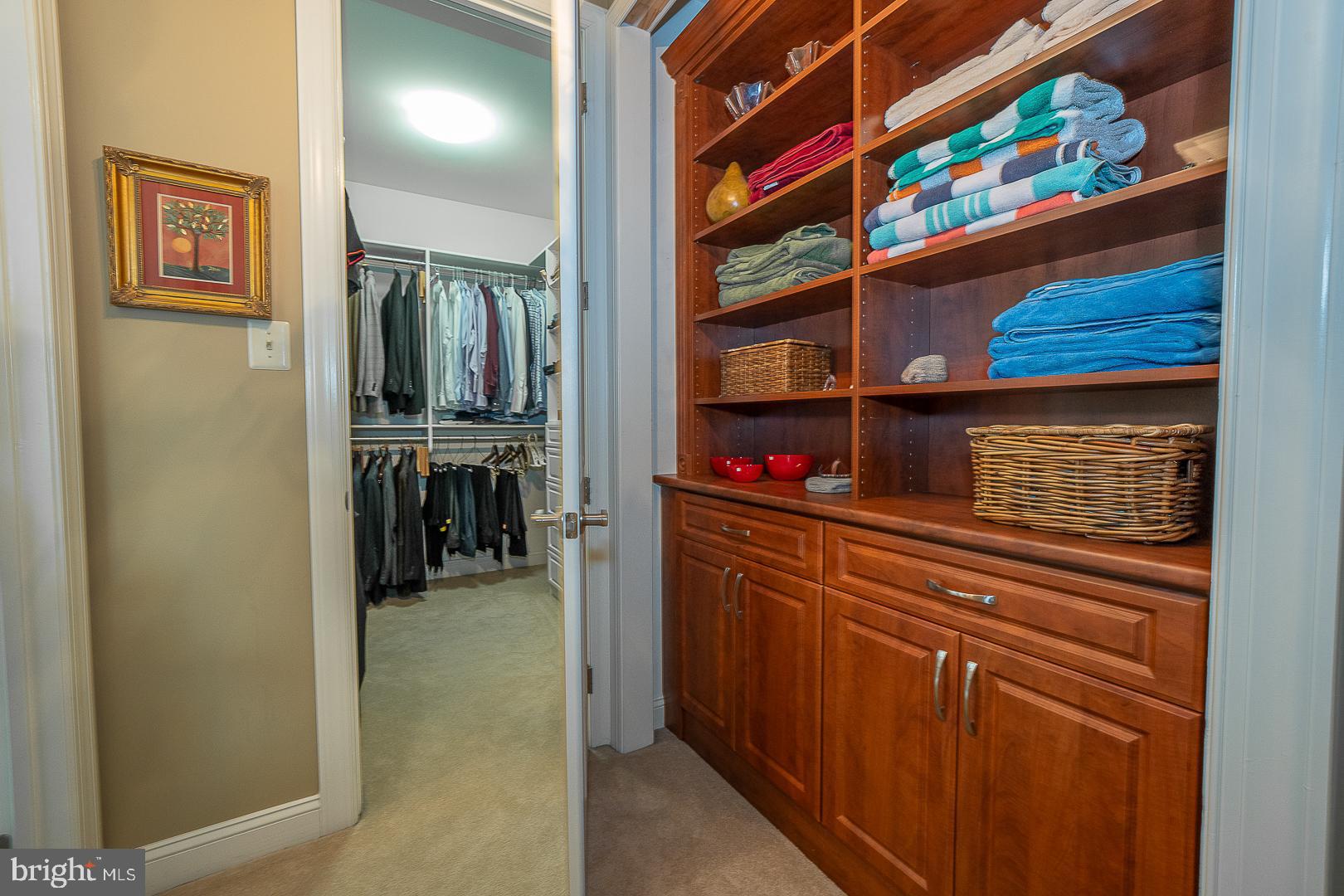 EST AT MILL CREEK - Residential