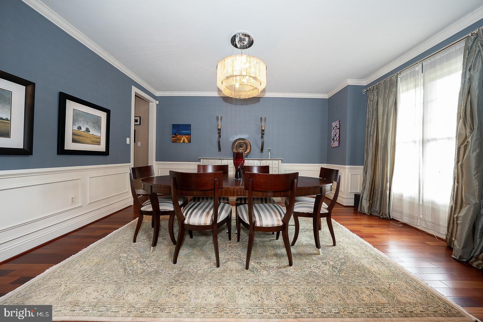 EST AT MILL CREEK - Residential