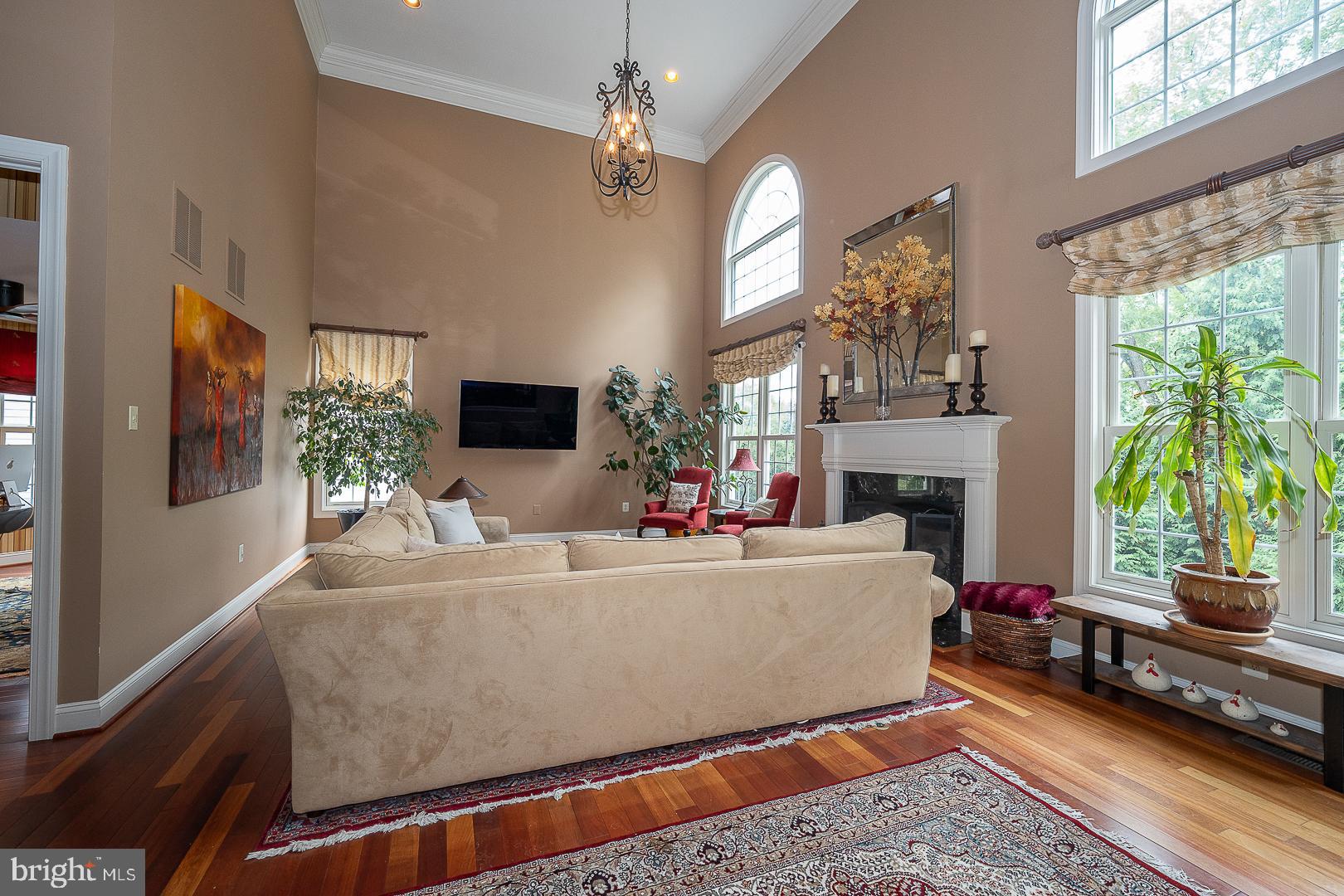 EST AT MILL CREEK - Residential