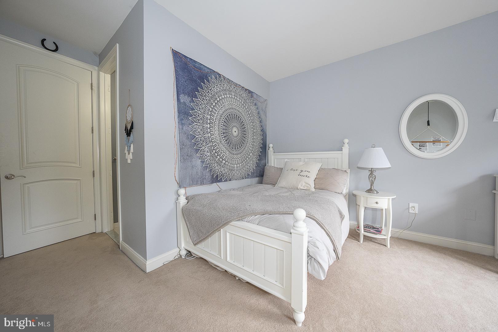 EST AT MILL CREEK - Residential